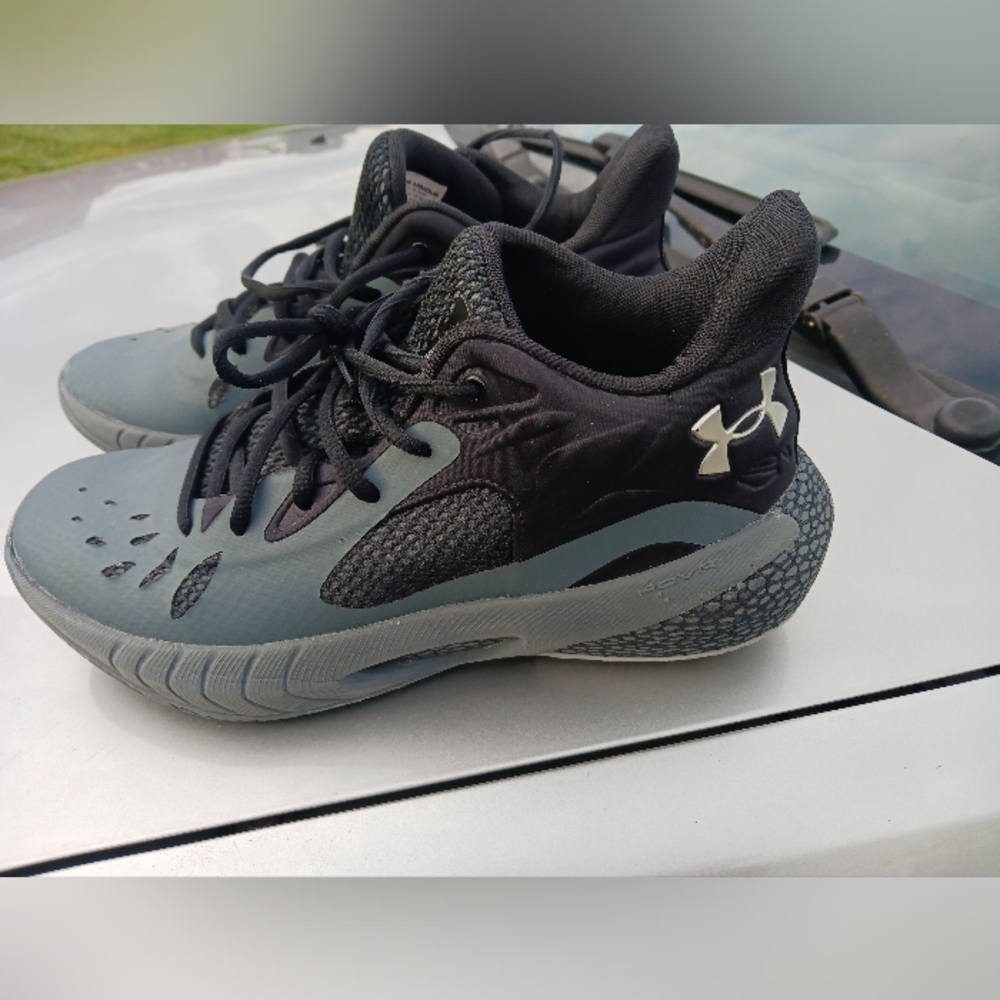 UNDER ARMOUR HAVOC SHOES SZ WOMENS 9.5/ MENS 8 EXCELLENT LIKE NEW CONDITION